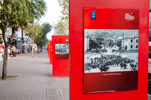 Cumhuriyet coşkusu Bursa’yı sardı