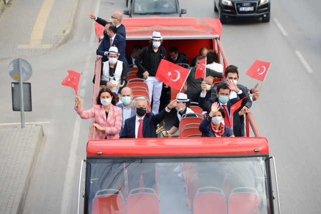 Nilüfer’de yürekler Cumhuriyet için attı