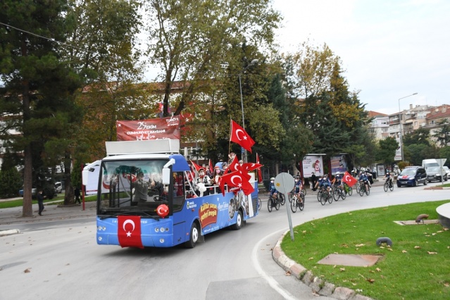 Cumhuriyet coşkusu tüm şehri sardı