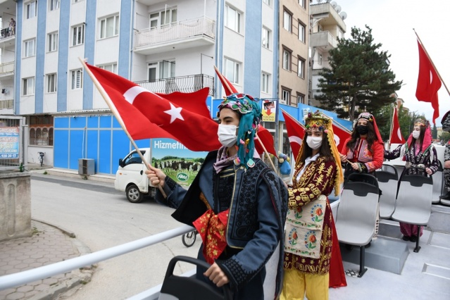 Cumhuriyet coşkusu tüm şehri sardı