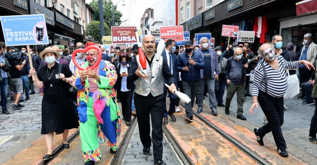 Bursa’da sanat sokağa taştı