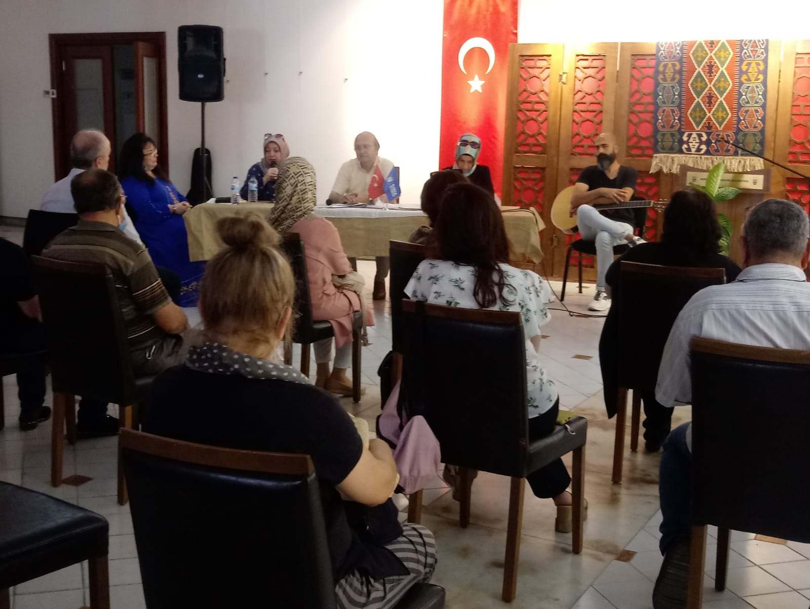 Akademide edebiyat ve şiir heyecanı