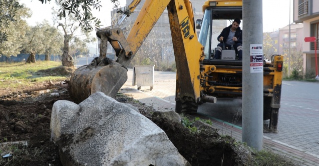 Gemlik’te 1800 yıllık lahit kapağı bulundu