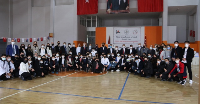 Yıldırımlı Mimar Sinan Mesleki ve Teknik Anadolu Lisesi gençlerinin bilim fuarı coşkusu