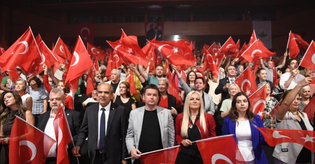 Osmangazi’de “Zaferin Dansı” gösterisi izleyenleri