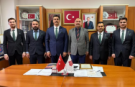 Gençlerin geleceği için ele ele
