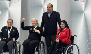 Paralimpik milli sporcu yine birincilik kürsüsünde