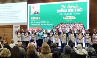 Bursa'nın asırlık lezzetleri aynı sofrada buluştu