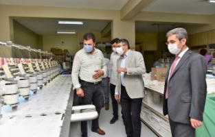 Başkan Yılmaz’dan Vişne Caddesi esnafına ziyaret