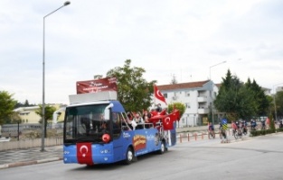 Cumhuriyet coşkusu tüm şehri sardı