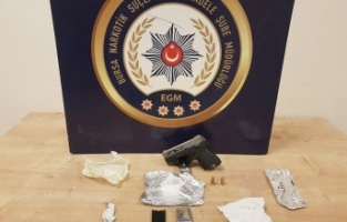 Narkotik Suçlarla ilgili düzenlenen operasyonlarda 5 şahıs yakalandı