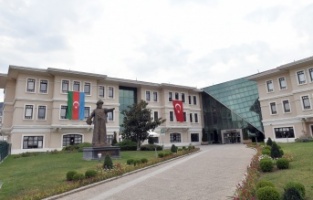 Osmangazi’den Azerbaycan’a bayraklı destek