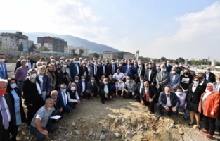 Osmangazili muhtarlar Bursa’nın en büyük meydanında
