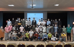 Uluslararası Lisenin ilk mezunlarına veda