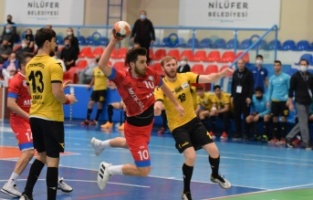 Nilüfer liderliği sürdürdü