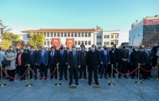 Rahmet ve minnetle anıyoruz