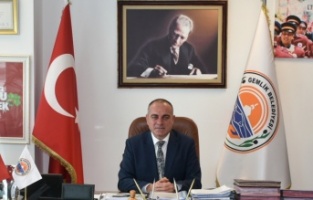 Gemlik Belediyesi’nde en düşük ücret 3 bin 100 lira