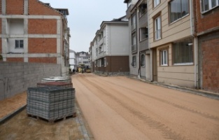 Karlıova sokak ulaşıma açılıyor