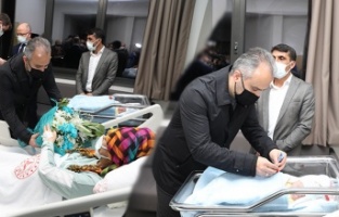 Başkan Aktaş’tan yılın son ve ilk bebeklerine ziyaret