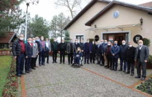 Bursa’da tecrübe birlik ruhuyla buluştu