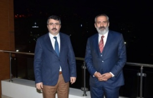 Ünlü sanatçı’dan başkan Yılmaz’a ziyaret