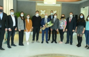 Başkan Erdem, gençleri ağırladı