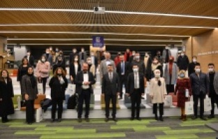 Yıldırım Siyaset Akademisi ilk mezunlarını verdi