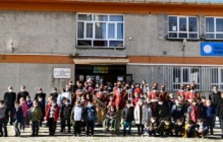 Bursa Mustafakemalpaşa'dan miniklere moral konseri