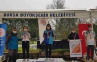 İnegöl Belediyesi Dostum Oryantiring Takımı 16 madalyayla döndü