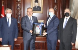 BALKANTÜRKSİAD’ın ilk ziyareti Vali Canbolat’a