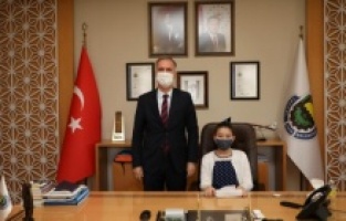 Bursa İnegöl'de Başkan Alper Taban makamını devretti