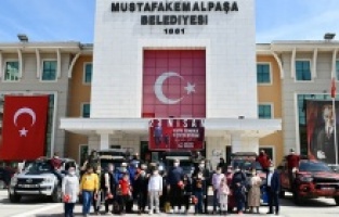 Bursa Mustafakemalpaşa'da 23 Nisan'a özel 4x4'lük kutlama