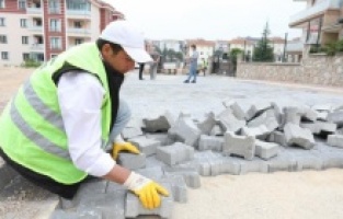 Bursa İnegöl'de Yeni Mahalle sokakları yenileniyor