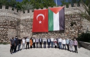 Kestel, Filistin bayraklarıyla donatıldı