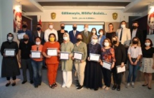 Hasta ve Yaşlı Bakımı eğitimine katılanlara sertifika