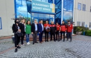 Nilüfer’de yavru kedi kurtarma operasyonu