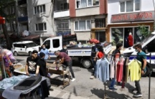 Osmangazi'de kaldırımlar işgalden kurtarıldı