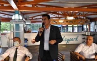 Dündar, misafir öğrencileri ağırladı