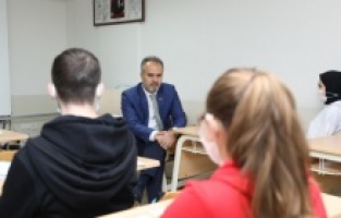 Büyükşehir, gençleri üniversiteye hazırlıyor