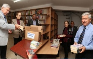 Nilüfer'de kitaplarla gönül köprüsü
