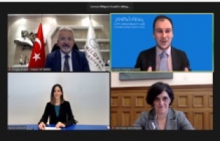 Başkan Erdem, uluslararası belediye başkanları zirvesine katıldı