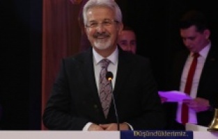 Başkan Erdem’e “Vizyoner Başkan” ödülü