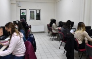 OSMEK’te Bilgisayar Kursuna Yoğun İlgi