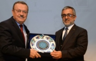 Yunus Emre ve Dünya Dili Türkçe BUÜ’de konuşuldu