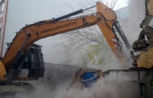 1 Yılda 107 metruk bina yıkıldı