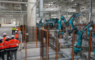 Togg’da robotlar provalara başladı