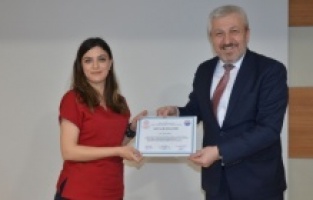 Yoğun bakım hemşirelerine sertifika