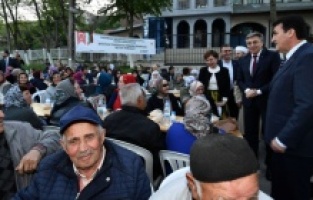 Ramazan’ın bereketi Osmangazi ile Balkanlar’a taştı