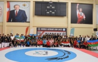 Alpagut Dünya Kupası'ndan 'Yıldırım' rüzgarı