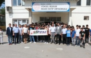 Başkan Mustafa Işık istihdam için okul okul geziyor